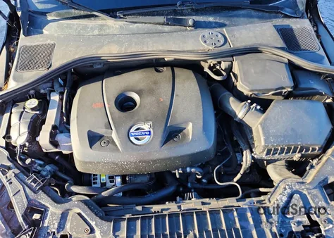 2015 Volvo S60 Premier z USA, uszkodzony, nr VIN YV140MFK3F1341360